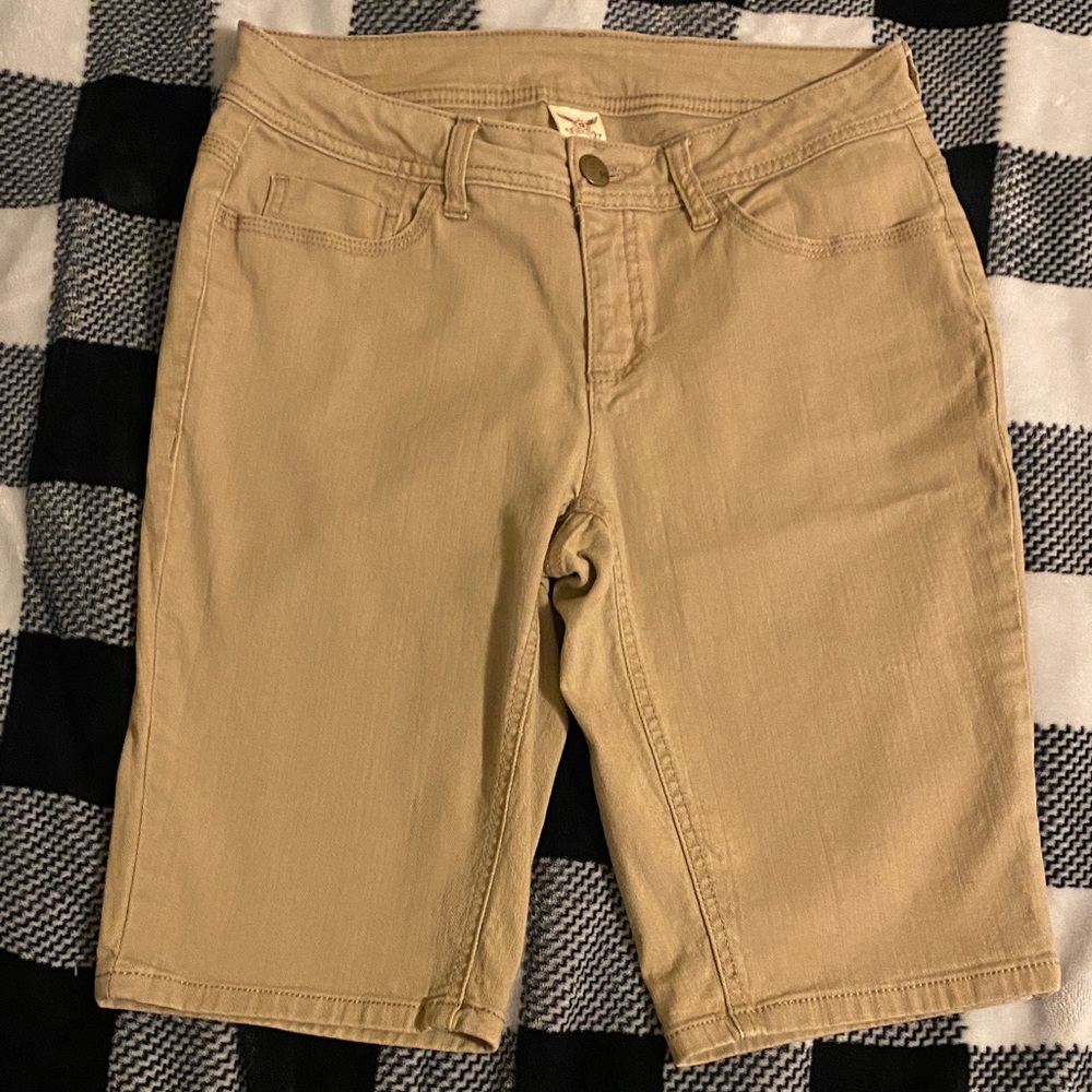 Women’s Khakis Capri Pants